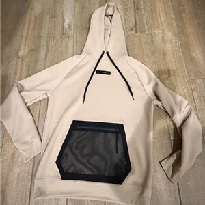 On running on cloud men’s hoodie medium like new condition